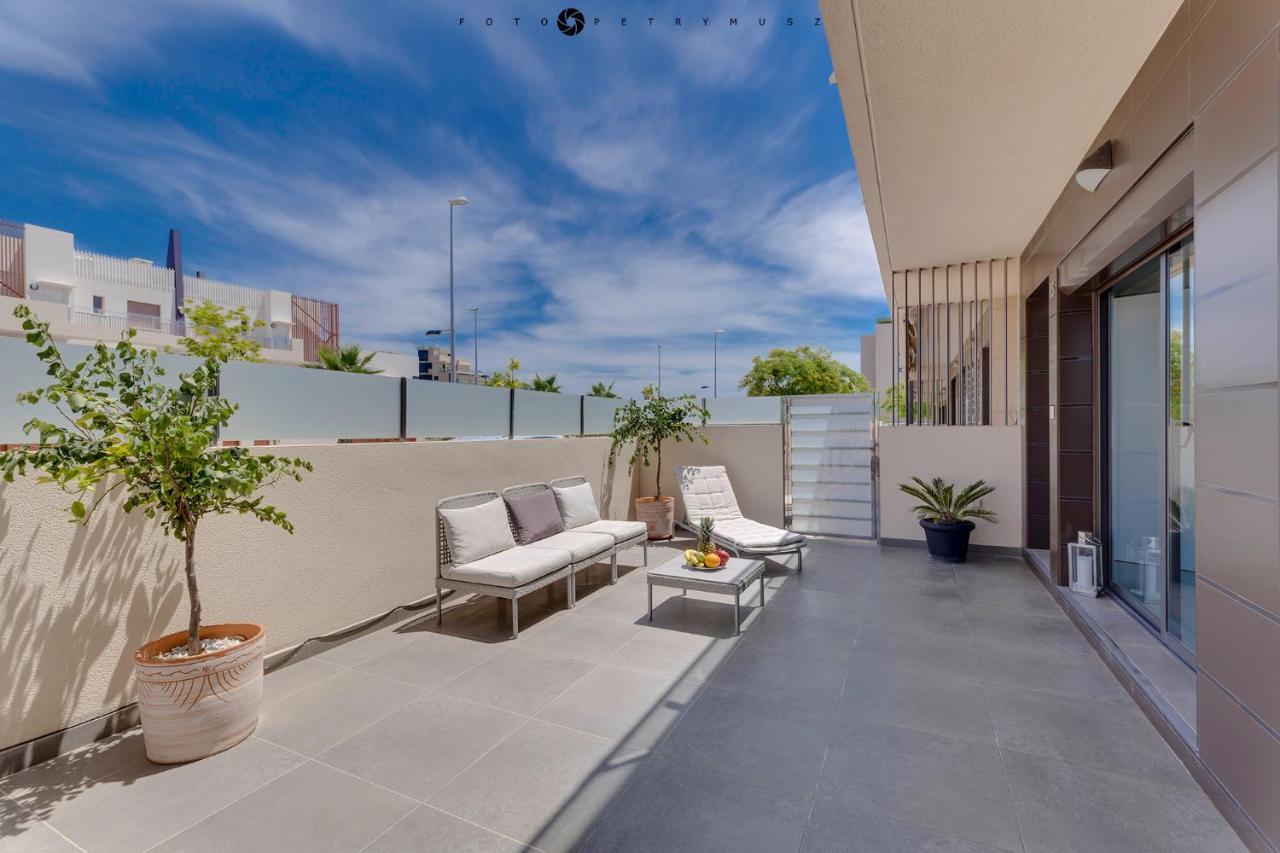 Apartamento En La Planta Baja "Playa Elisa" Пілар-де-ла-Орадада Екстер'єр фото