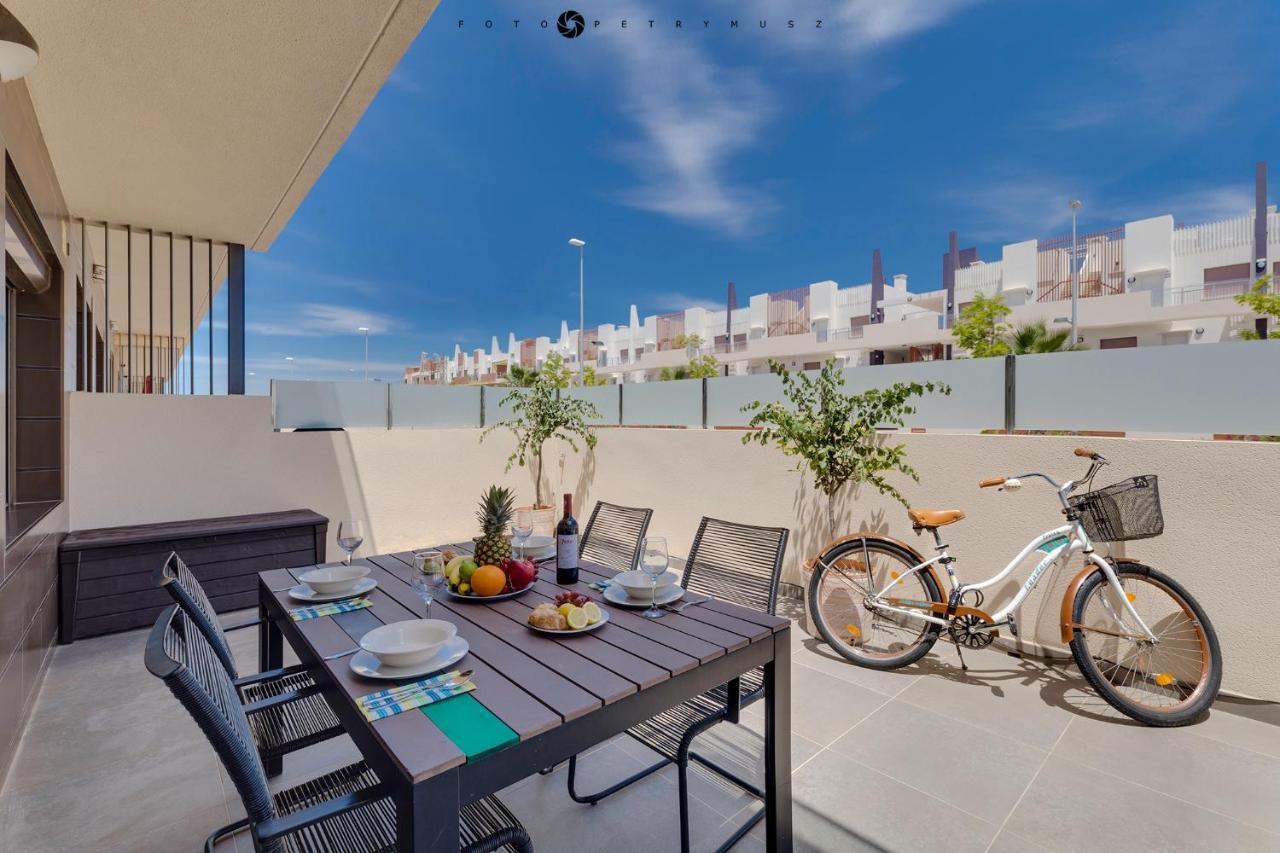 Apartamento En La Planta Baja "Playa Elisa" Пілар-де-ла-Орадада Екстер'єр фото